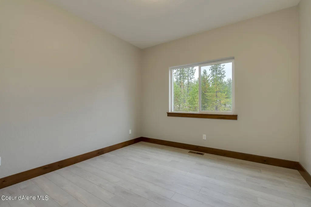 L1B8 N Eclipse Road Rathdrum ID 83858