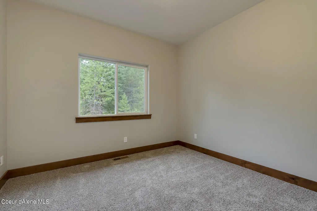 L1B8 N Eclipse Road Rathdrum ID 83858