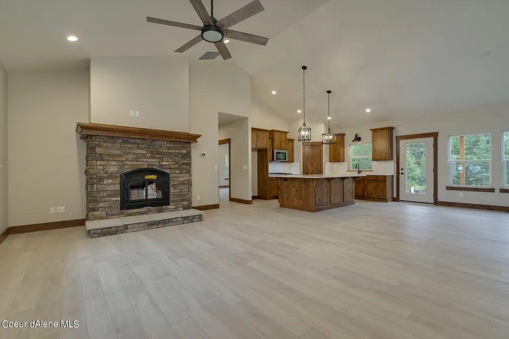 L1B8 N Eclipse Road Rathdrum ID 83858
