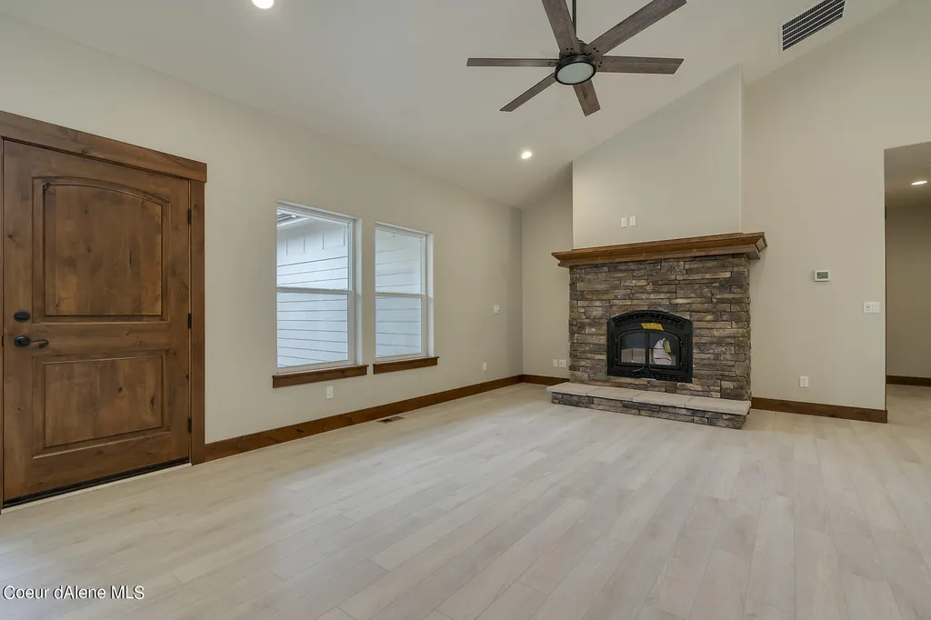 L1B8 N Eclipse Road Rathdrum ID 83858