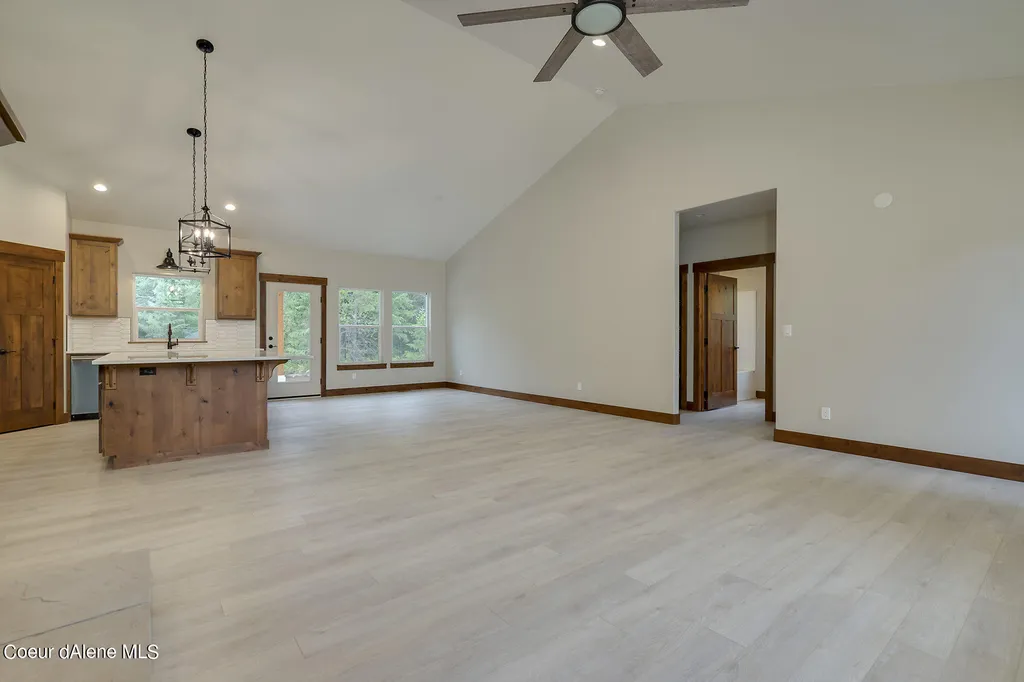 L1B8 N Eclipse Road Rathdrum ID 83858