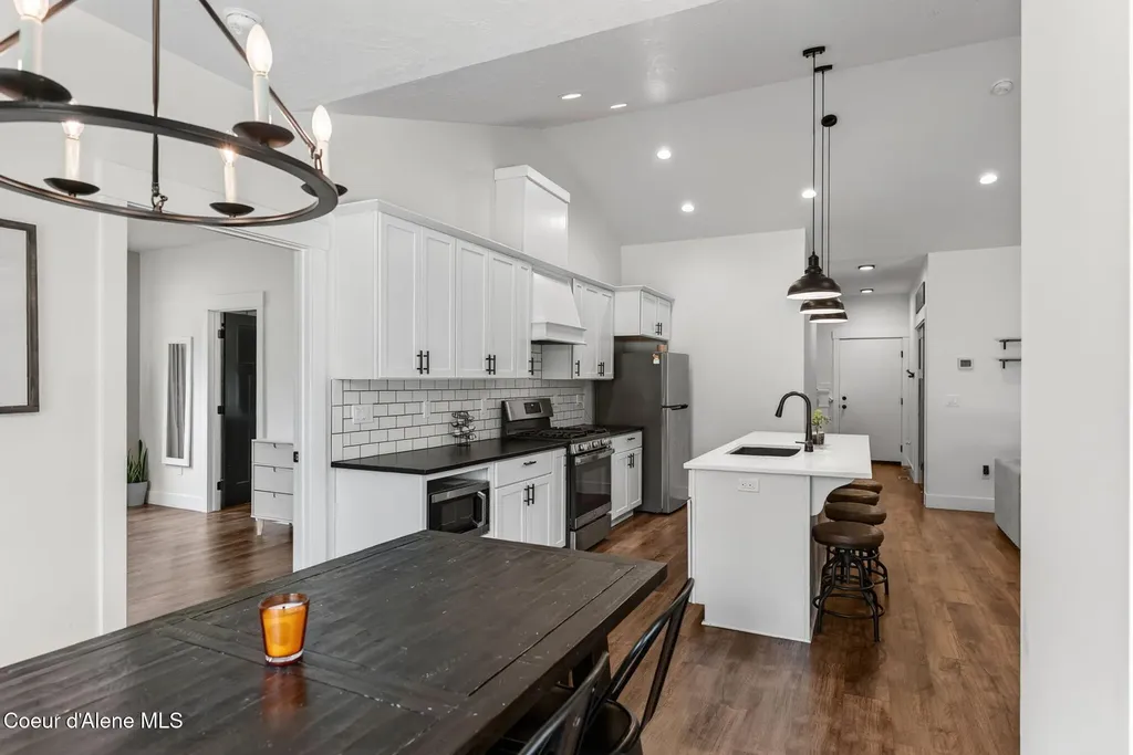 871 W Kenai Lane Athol ID 83801