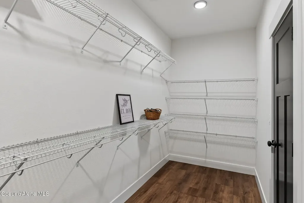 871 W Kenai Lane Athol ID 83801