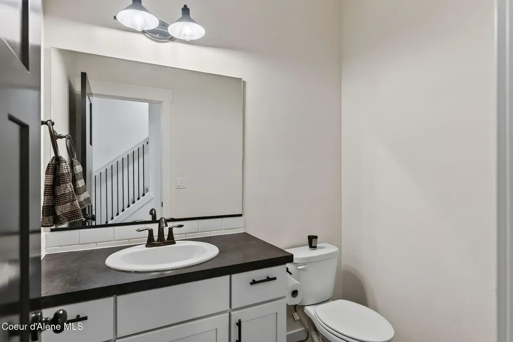 871 W Kenai Lane Athol ID 83801