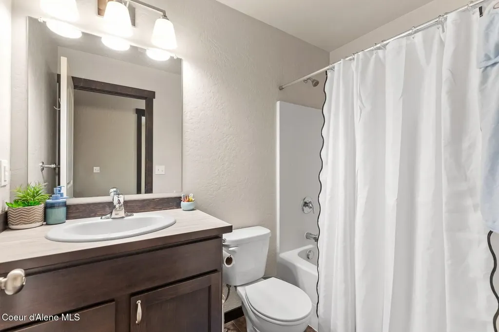 8696 N Spokane Street Post Falls ID 83854