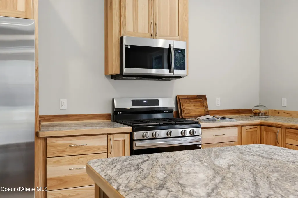 112 Alberato Road Priest River ID 83856