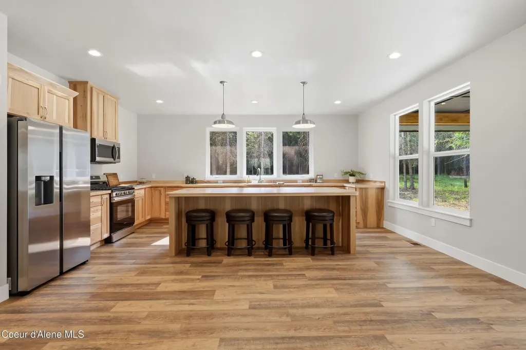 112 Alberato Road Priest River ID 83856