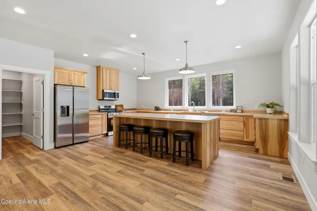 112 Alberato Road Priest River ID 83856
