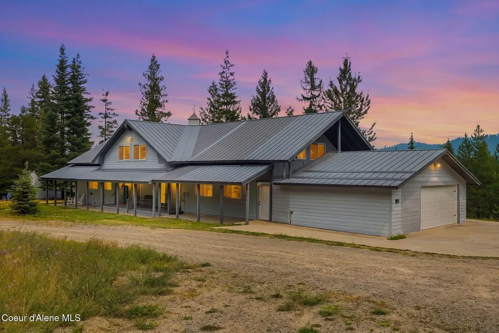 205 Lark Lane Priest Lake ID 83856
