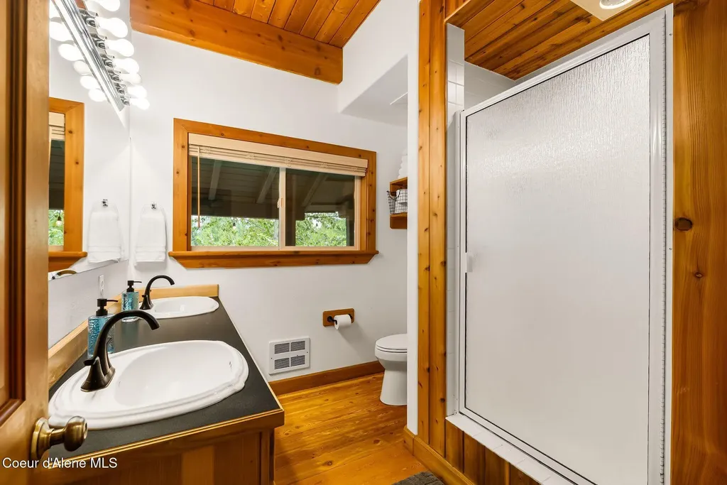 205 Lark Lane Priest Lake ID 83856