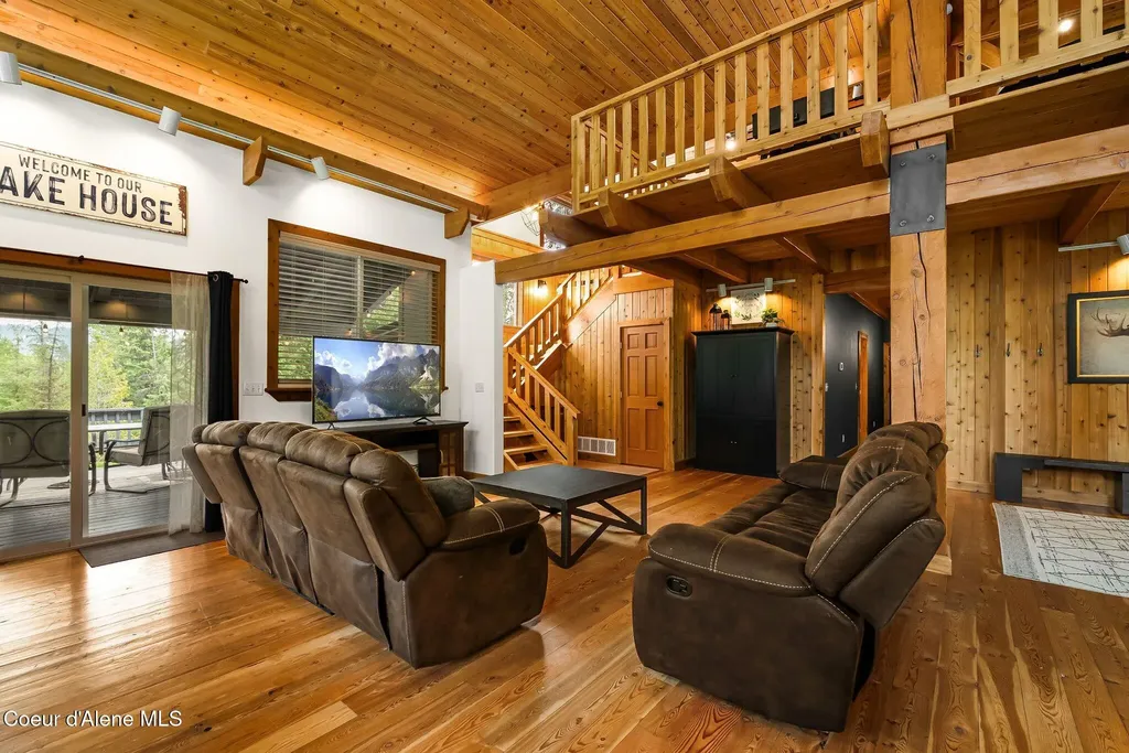 205 Lark Lane Priest Lake ID 83856