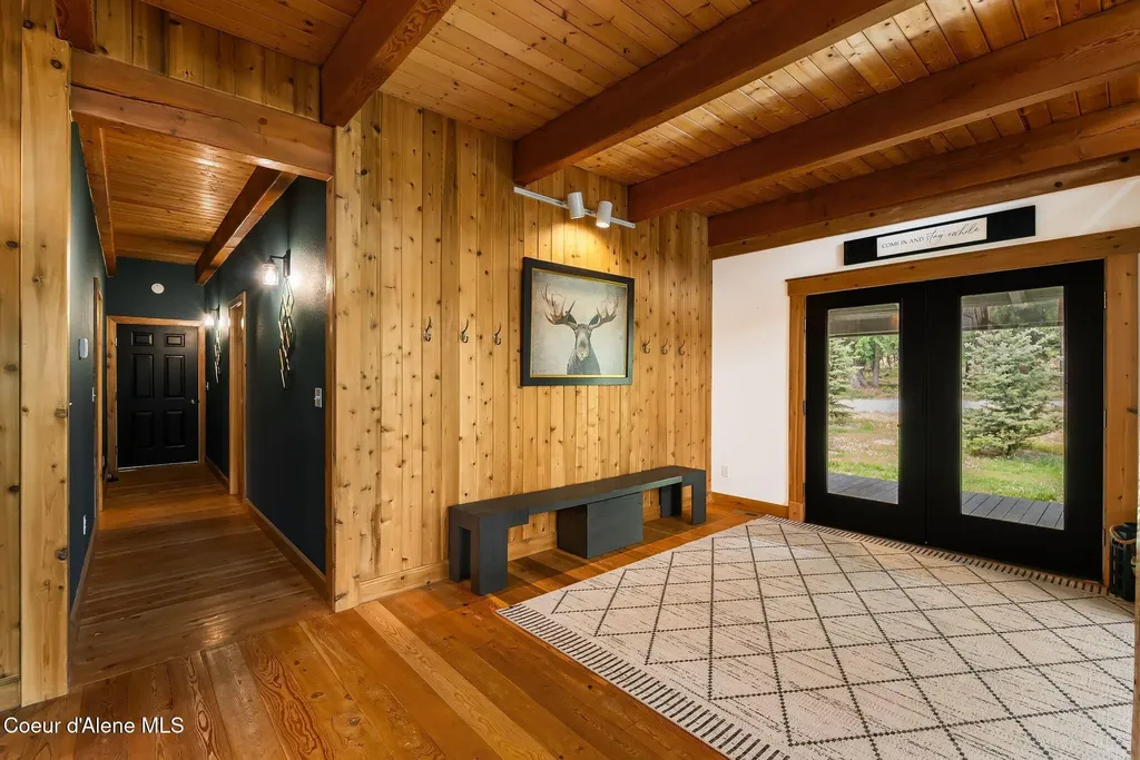 205 Lark Lane Priest Lake ID 83856