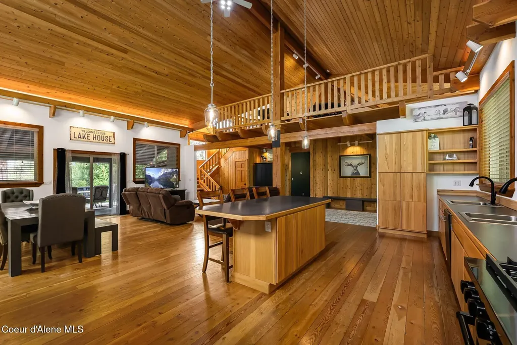 205 Lark Lane Priest Lake ID 83856