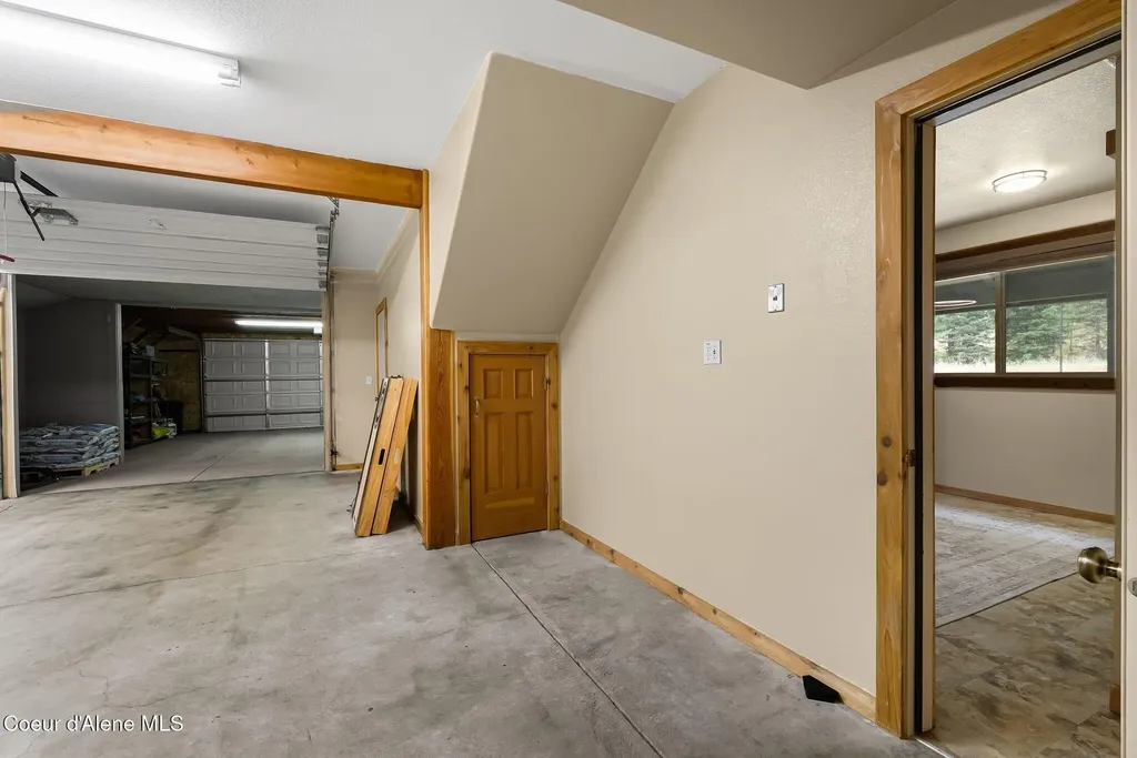 205 Lark Lane Priest Lake ID 83856