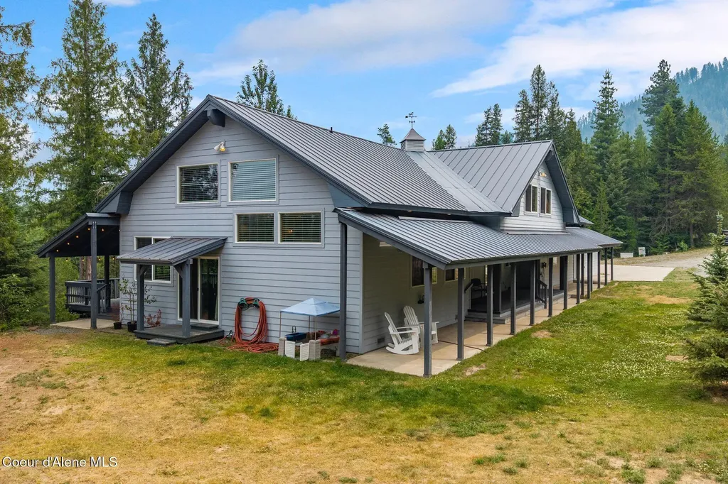 205 Lark Lane Priest Lake ID 83856
