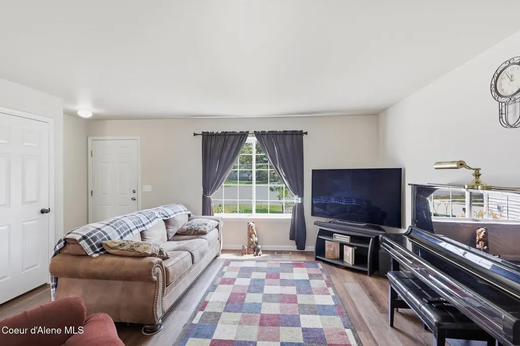 2007 N Mackenzie Drive Post Falls ID 83854