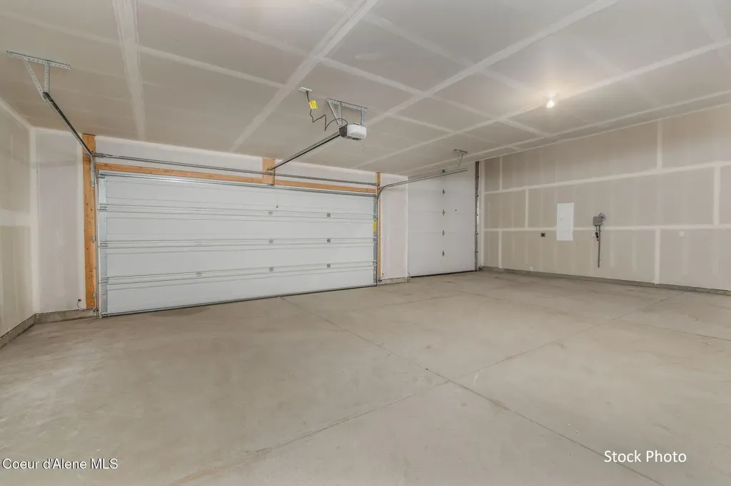 12018 N Lennon Lane Rathdrum ID 83858