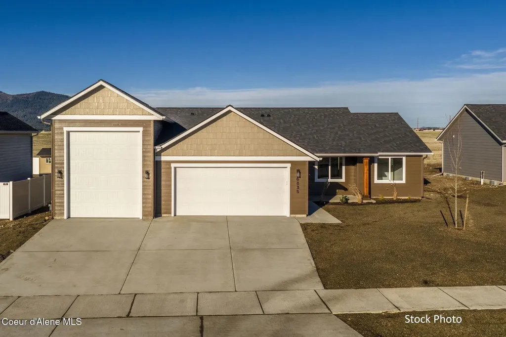 12018 N Lennon Lane Rathdrum ID 83858