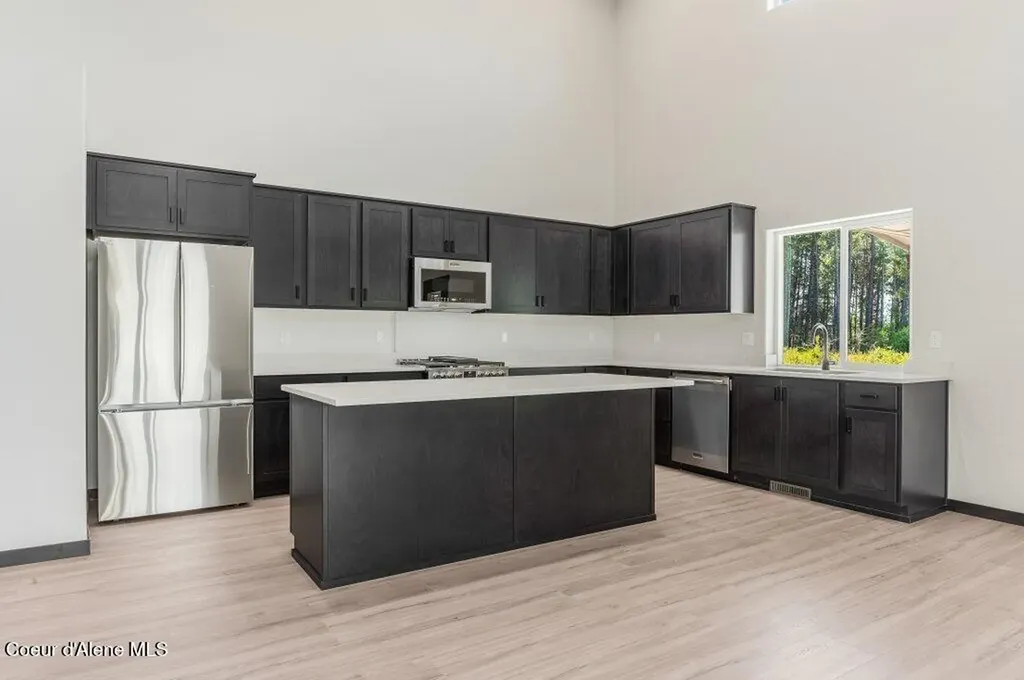 25817 N Dickens Road Athol ID 83801