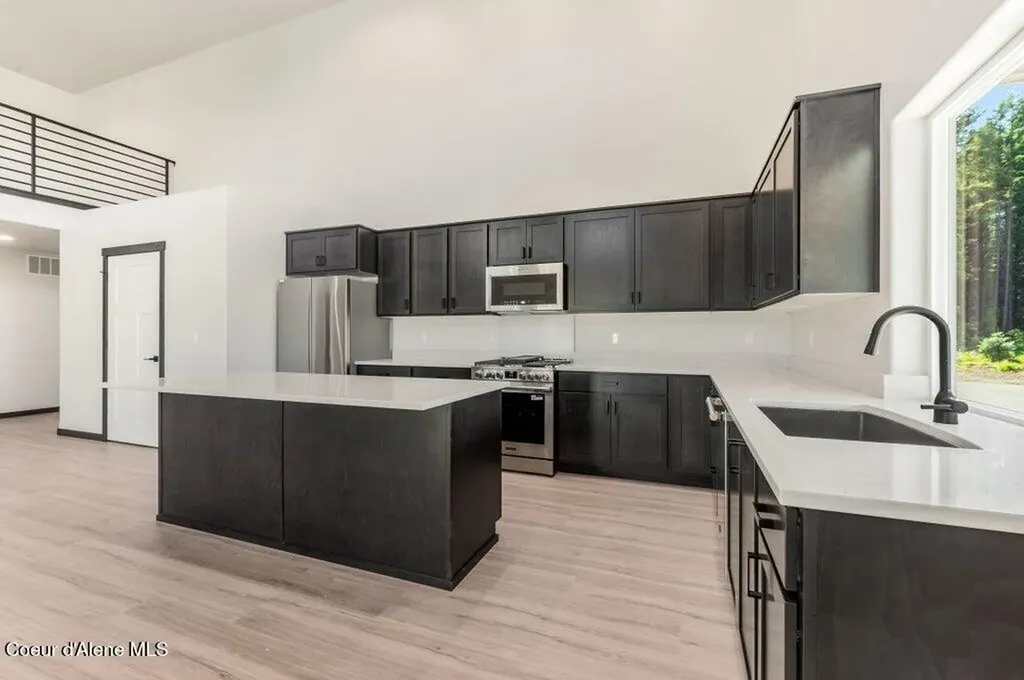 25817 N Dickens Road Athol ID 83801