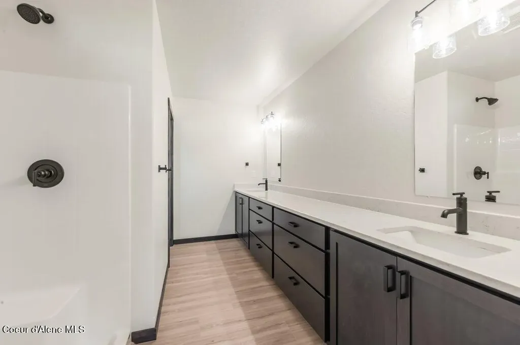 25817 N Dickens Road Athol ID 83801