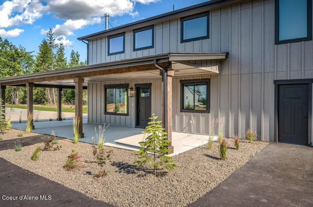 25817 N Dickens Road Athol ID 83801