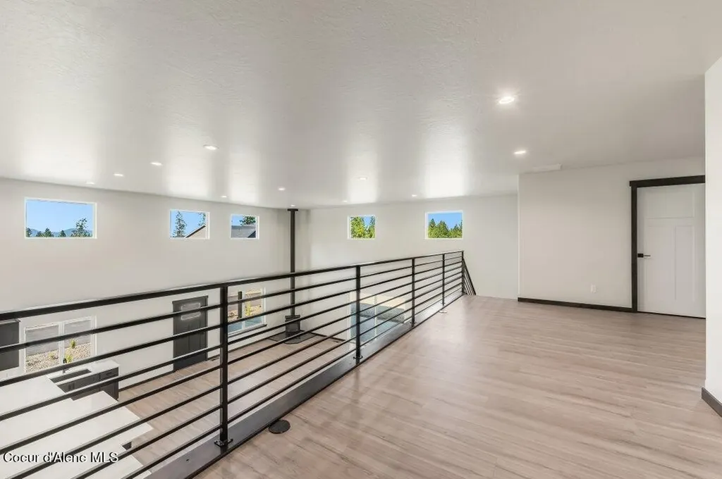 25817 N Dickens Road Athol ID 83801
