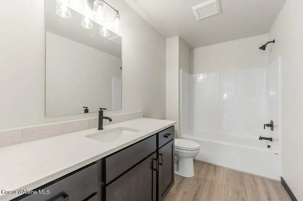 25817 N Dickens Road Athol ID 83801