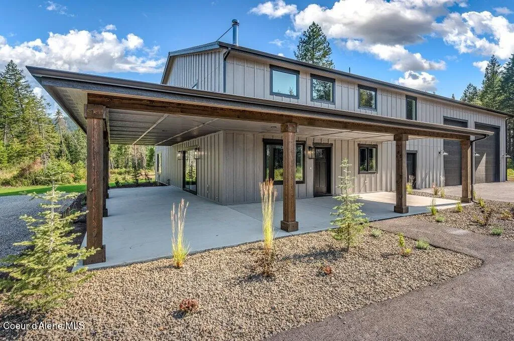 25817 N Dickens Road Athol ID 83801