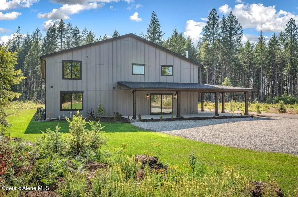 25817 N Dickens Road Athol ID 83801