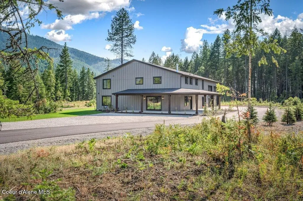 25817 N Dickens Road Athol ID 83801