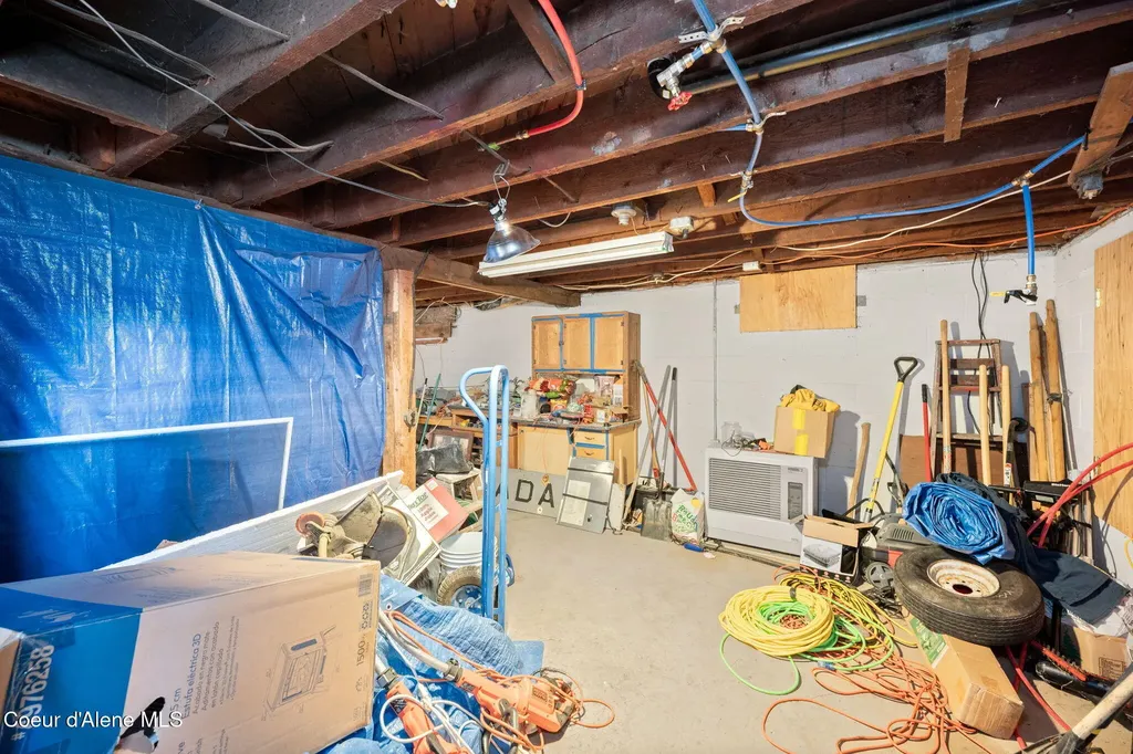 39138 S Highway 3 St. Maries ID 83861