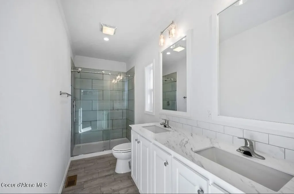 80 E Beardmore Avenue Priest River ID 83856