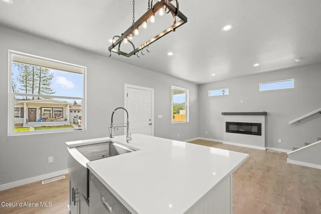 80 E Beardmore Avenue Priest River ID 83856