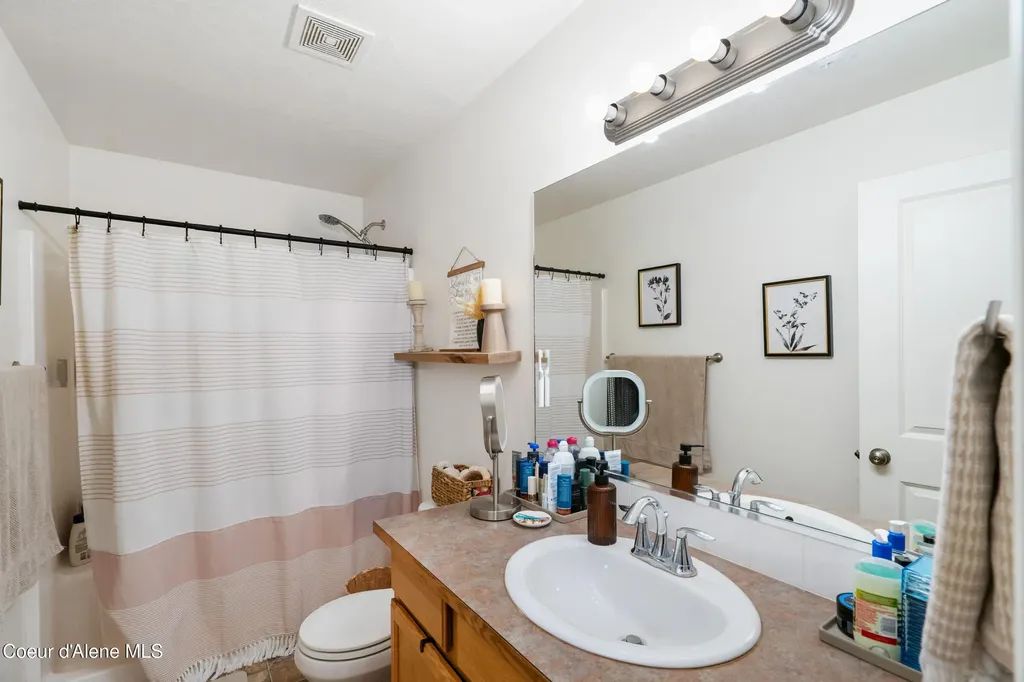 3611 E Kauffman Lane Post Falls ID 83854