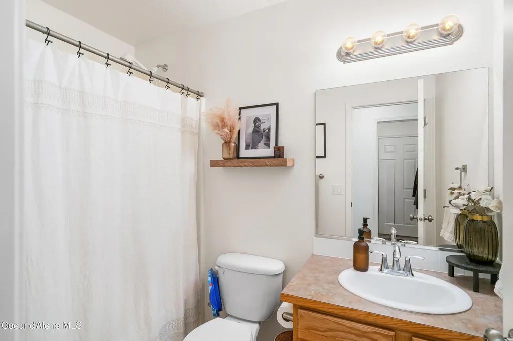 3611 E Kauffman Lane Post Falls ID 83854