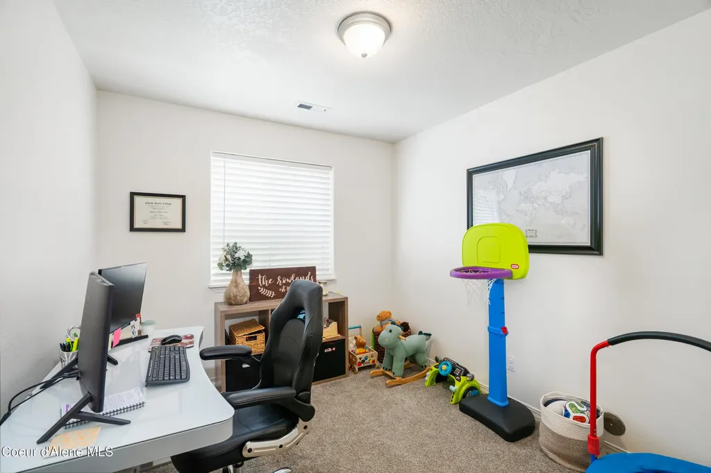 3611 E Kauffman Lane Post Falls ID 83854