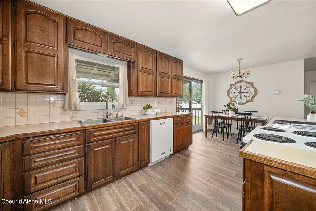 711 E Mullan Avenue Post Falls ID 83854