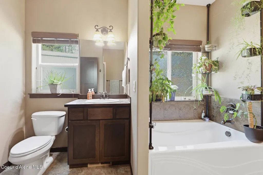3106 E Obadiah Court Athol ID 83801