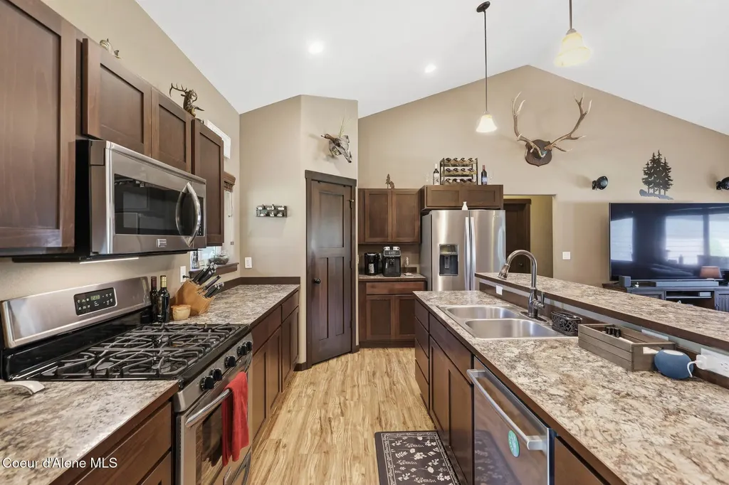 3106 E Obadiah Court Athol ID 83801