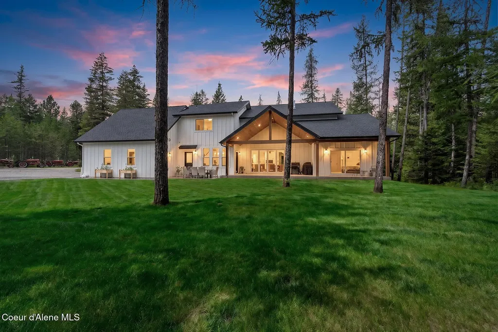 33254 N Riffle Road Spirit Lake ID 83869