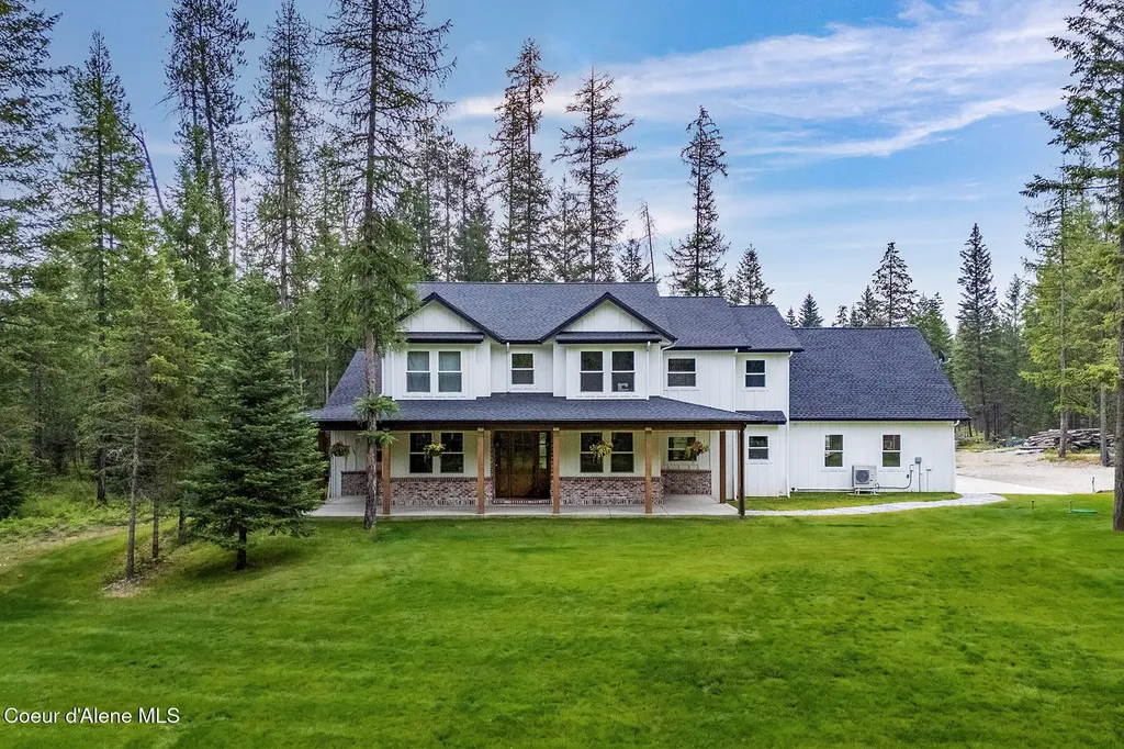 33254 N Riffle Road Spirit Lake ID 83869