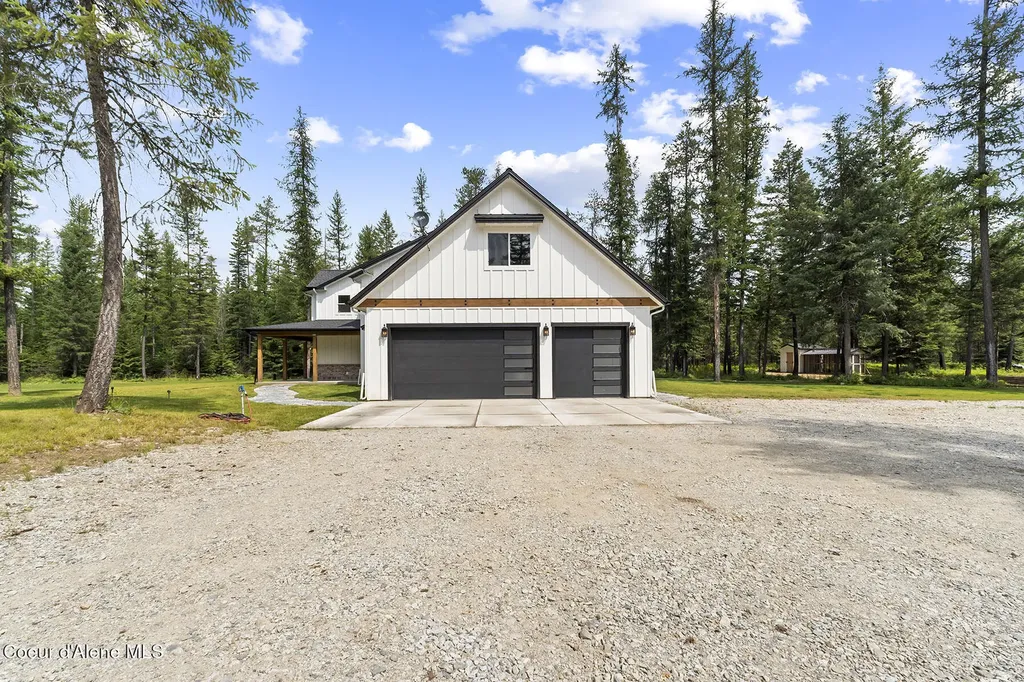 33254 N Riffle Road Spirit Lake ID 83869