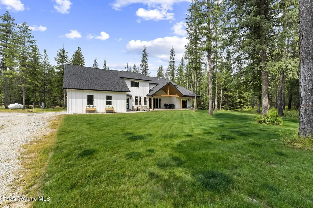 33254 N Riffle Road Spirit Lake ID 83869