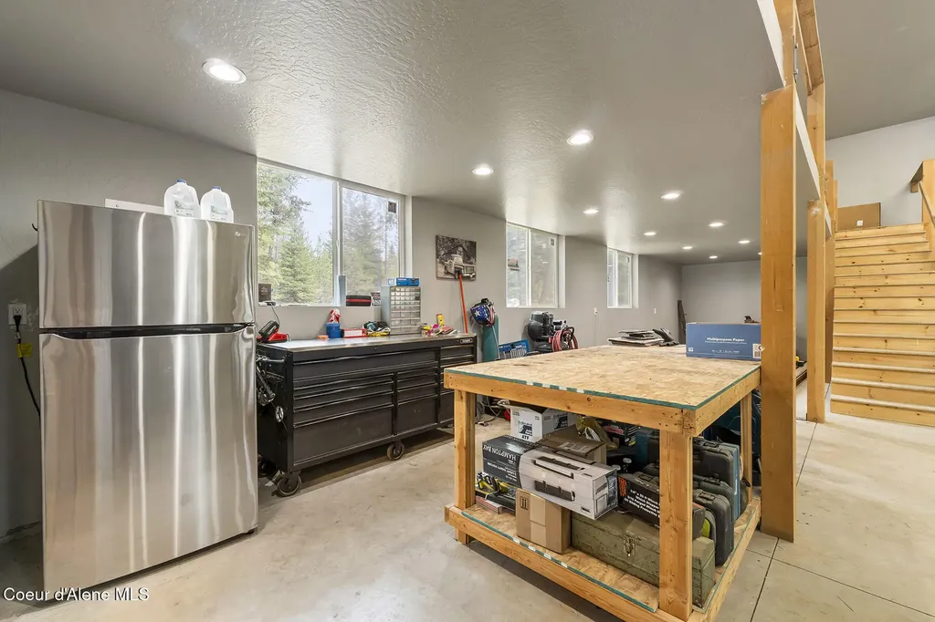 33254 N Riffle Road Spirit Lake ID 83869
