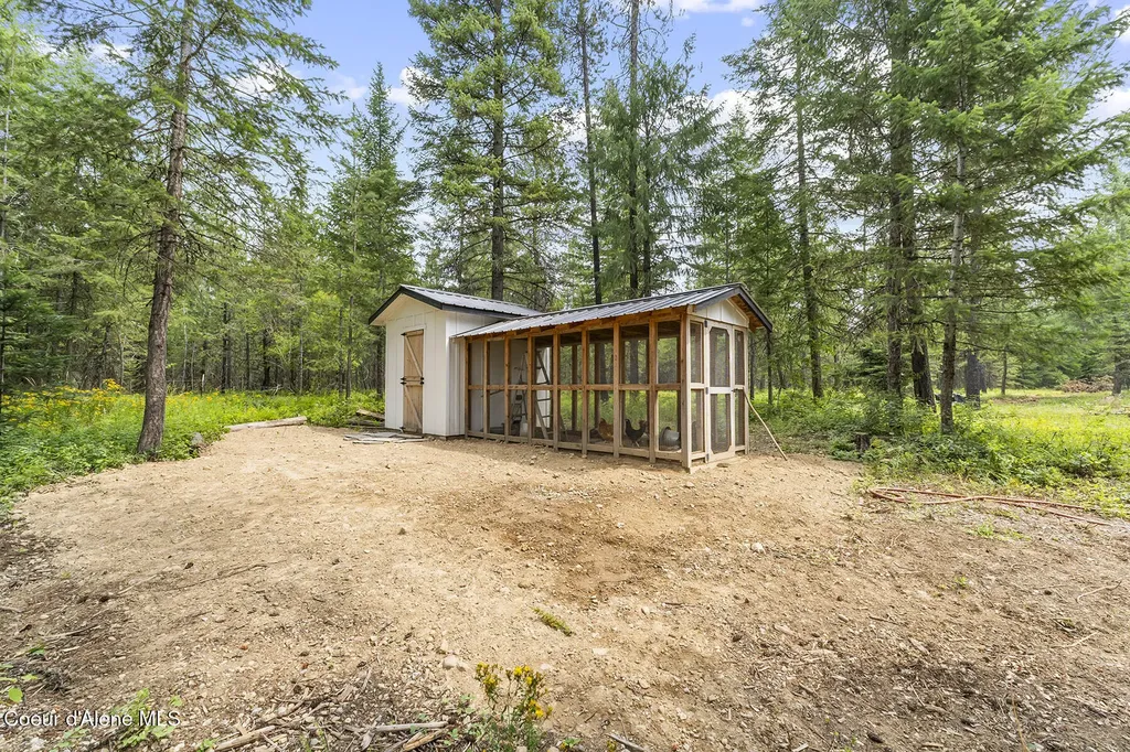 33254 N Riffle Road Spirit Lake ID 83869