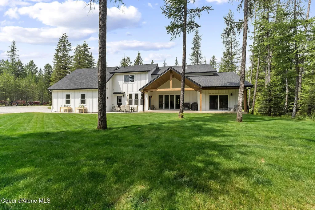 33254 N Riffle Road Spirit Lake ID 83869
