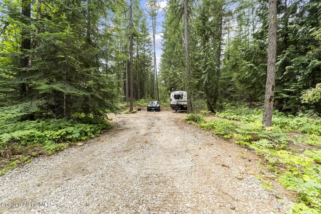 33254 N Riffle Road Spirit Lake ID 83869
