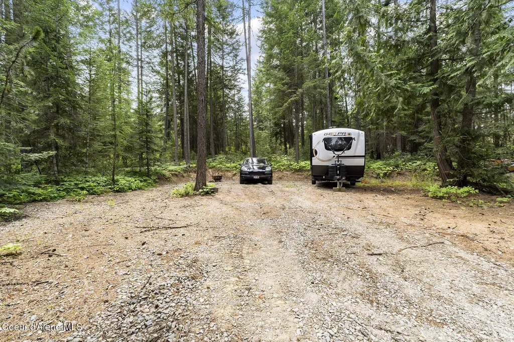 33254 N Riffle Road Spirit Lake ID 83869