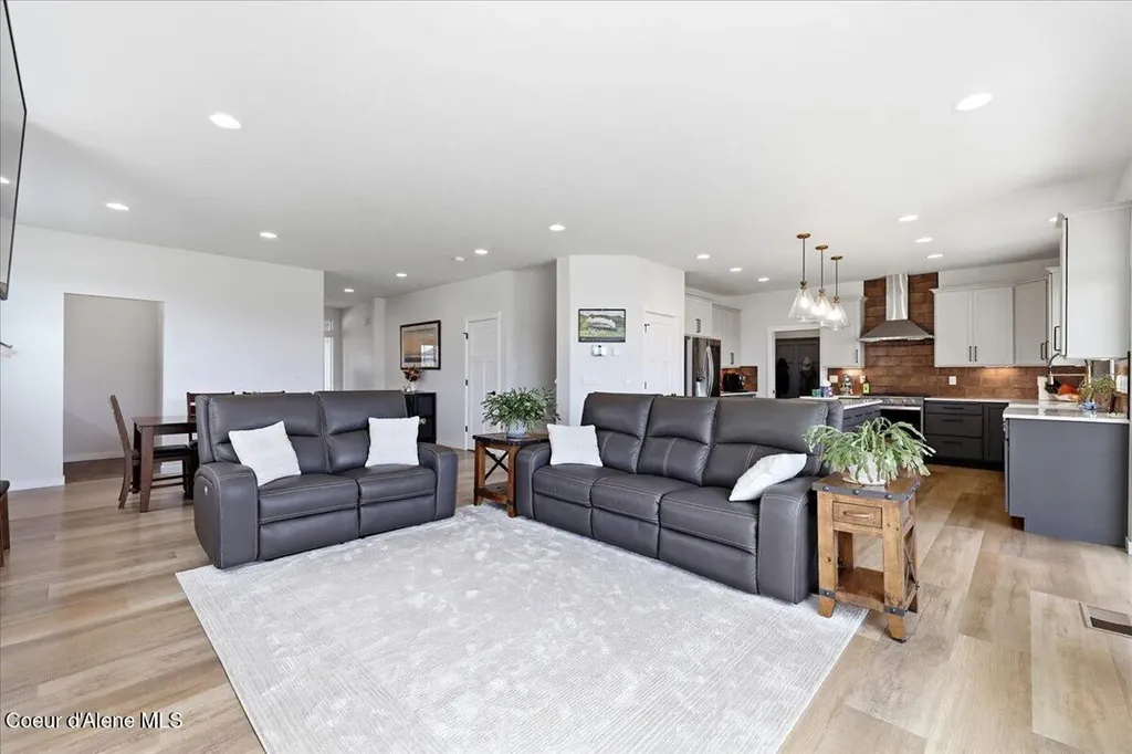 1096 E Percival Lane Post Falls ID 83854
